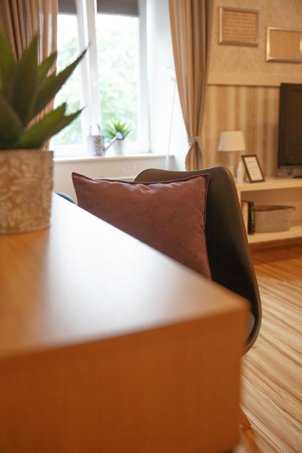 Apartment Nobl Plac Целе Экстерьер фото
